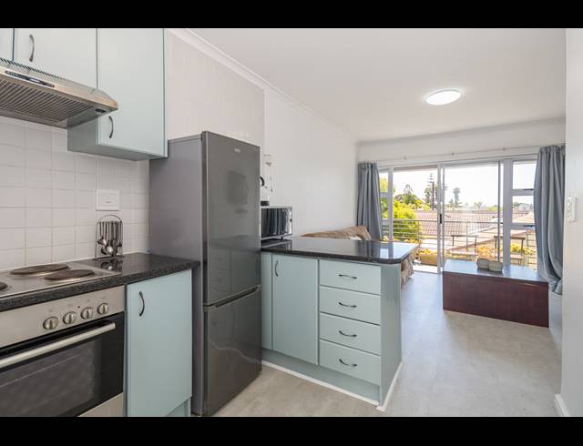 2 BEDROOM APARTMENT SOLD IN BLOUBERGRANT